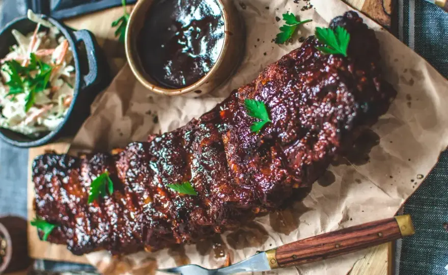 Grilla revbensspjäll - Så lyckas du med möra ribs varje gång